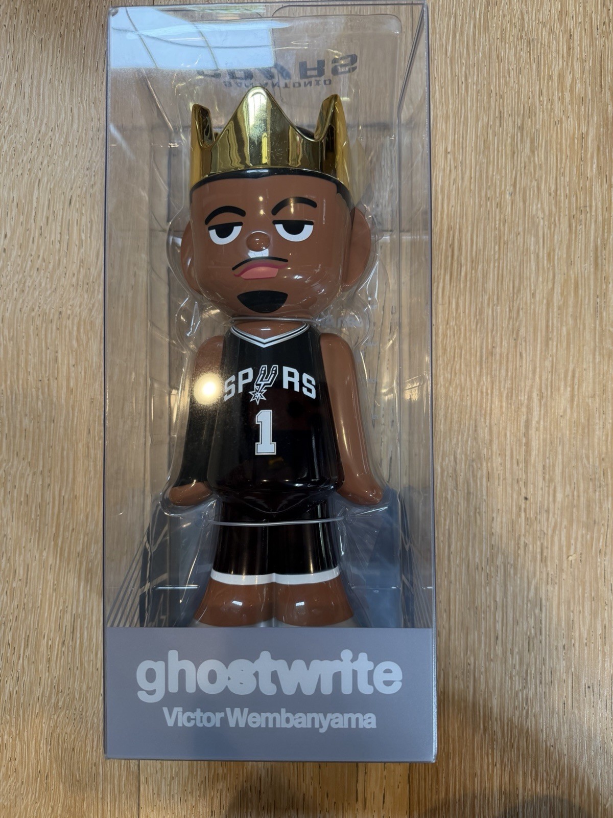 Victor Wembanyama Ghostwrite x NBA “2025-26 Season” 400% GOLD CROWN (#/10) Victor Wembanyama Ghostwrite x NBA “2025-26 Season” 400% GOLD CROWN (#/10)