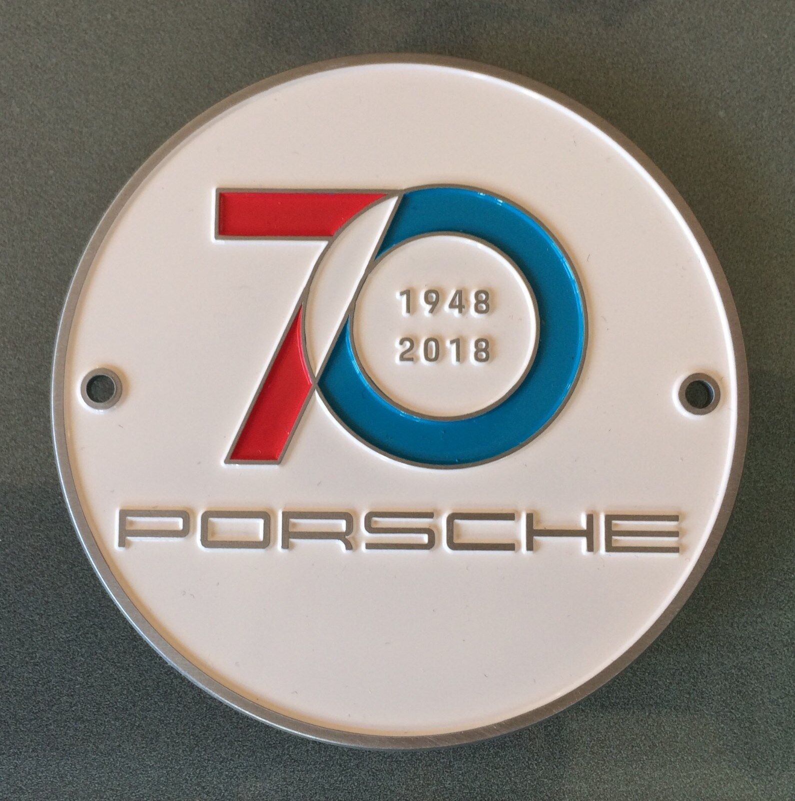 GENUINE PORSCHE GRILL BADGE 70 YEARS 1948 - 2018 WHITE TOGETHER DAY RARE NEW