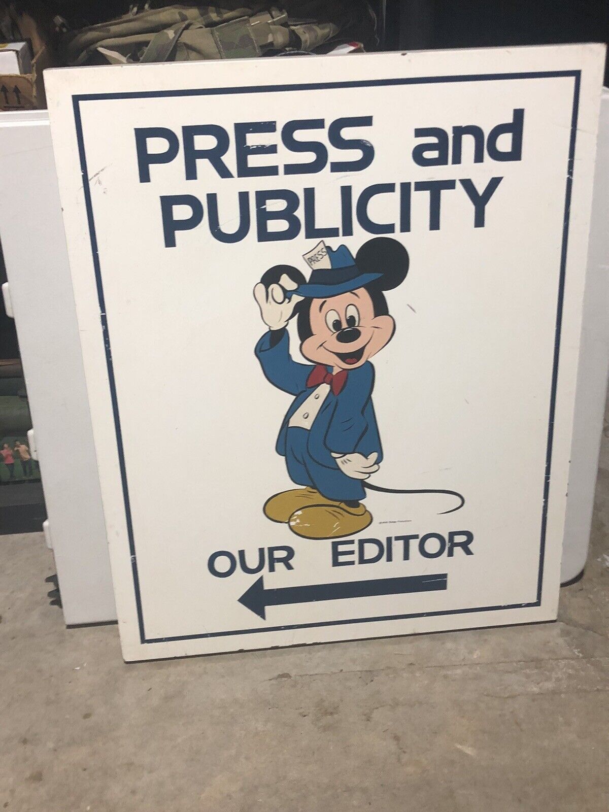 Walt Disney World/Disneyland Mickey Mouse Park Sign Press Media Used 24