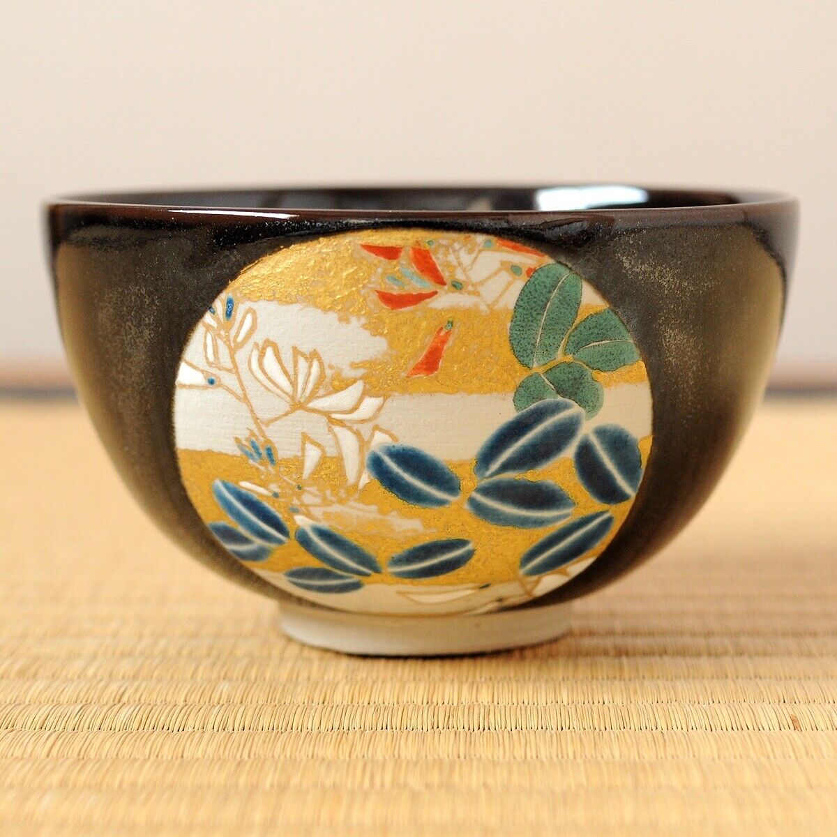 Yaya Kusube Rare piece Colored Hagimaru pattern tea bowl  Order of Culture recip