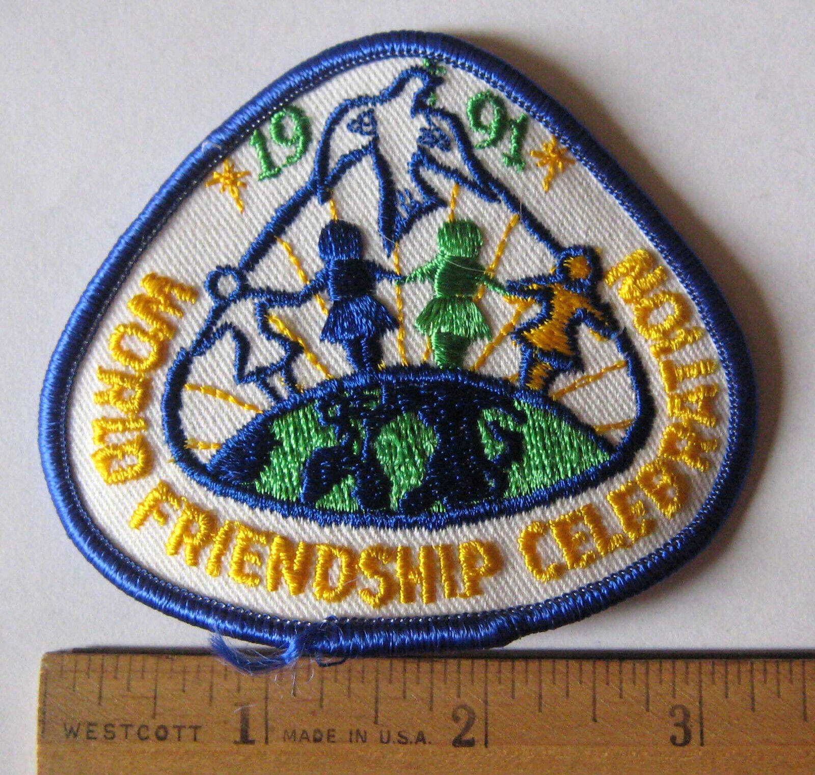 Vintage 1991 Girl Scout WORLD FRIENDSHIP CELEBRATION PATCH Thinking Day Dove NEW