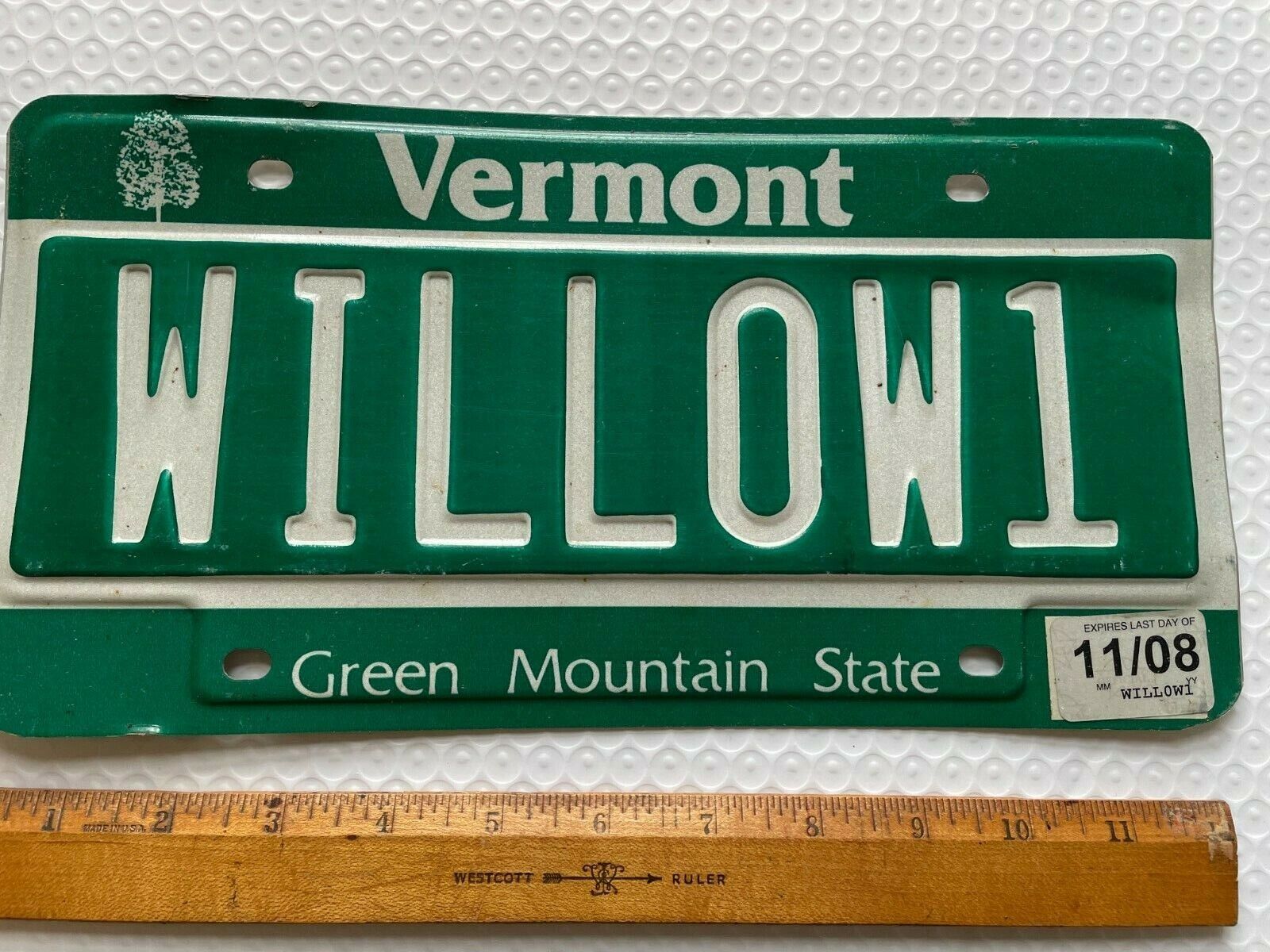 VERMONT VT VANITY LICENSE PLATE WILLOW1 WILLOW 1 ONE TREE ARBOR DAY (VV1)