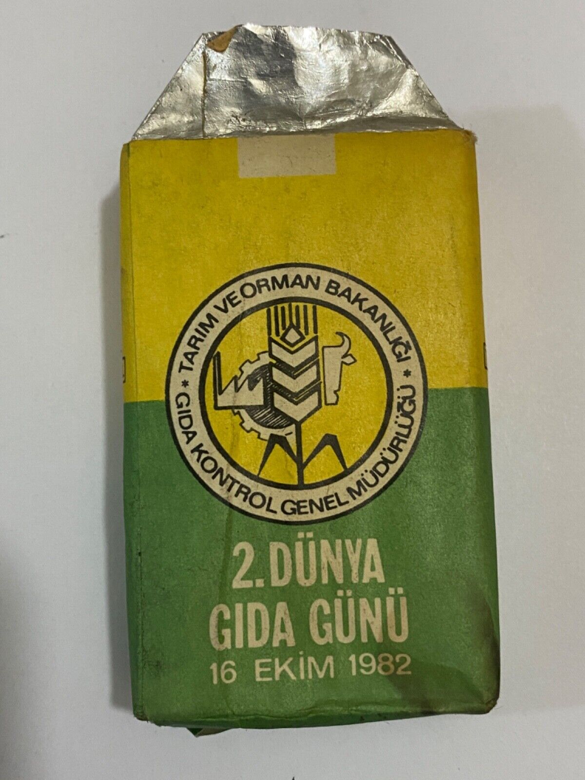 1982 World food day empty cigarette pack label wrapper