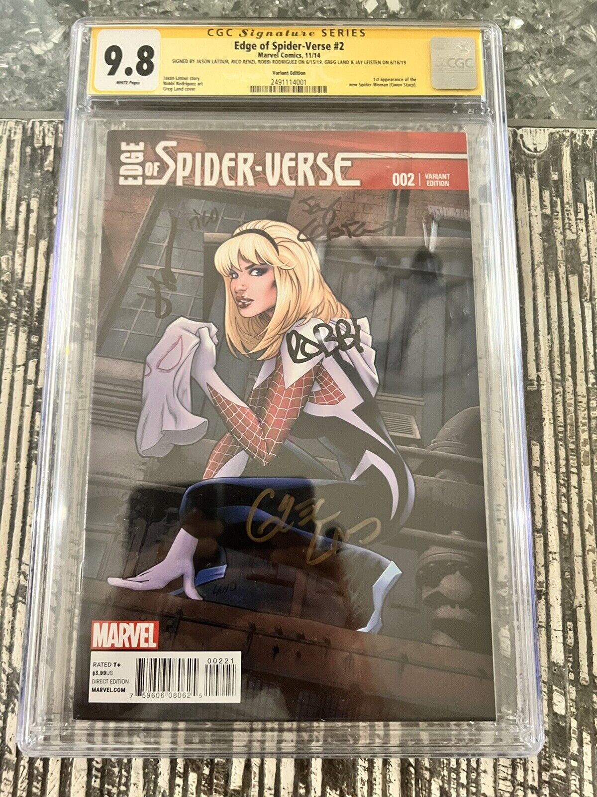 edge of the spider-verse 002 9.8 cgc 1st appearance spider-gwen 5x signed 1:25
