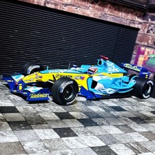 Limited to 264 units 1/18 PMA Renault R25 2005 Fernando Alonso picture