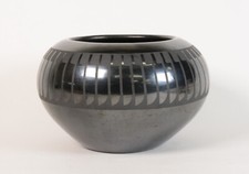 Maria and Popovi Pottery Feather Jar ca 1955; 4 3/8