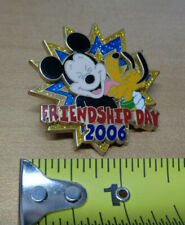 Disney World Pin Friendship Day 2006 Mickey Mouse and Pluto Limited 1500 - 48379 picture