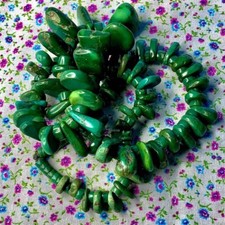 1890s Old Santo Domingo Pueblo Style GREASY Green HEISHI Turquoise Tab Necklace picture