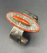 Vintage large Navajo cuff bracelet by Abraham Begay in Sterling spiny oyster picture
