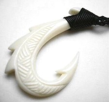 30.5mm Hand Carved Hawaiian Water Buffalo Bone Makau Shark Fish Hook Necklace #4 picture