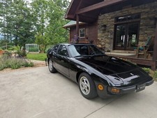 Black Porsche 924S Special Edition in Excellent condition picture