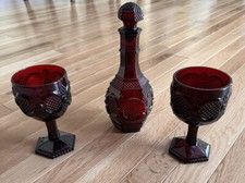 ruby red glasses avon 1876 cape cod collection 3 Piece Set Bubble Bath Decanter picture