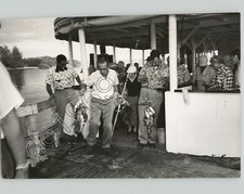 ORIGINAL Tourist Fishing Boat Docking on Pier 1950s PRESS PHOTO Sam Shere picture