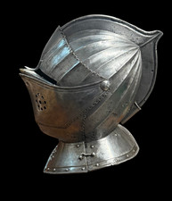 STUNNING AND ELEGANT FLUTED CLOSE HELMET, CIRCA 1600 picture