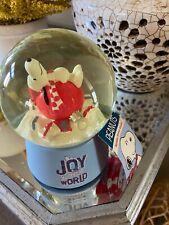 Peanuts Snoopy joy to the world Christmas Holiday Musical Snow Water globe picture