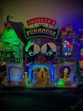 Chuckle's Funhouse - 2013 Lemax Spooky Town - BRAND NEW - Retired - Gorgeous picture