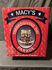 *NEW* MACY'S THANKSGIVING DAY PARADE Holiday Motion Music Box Mr. Christmas picture