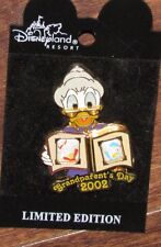 Disney Pin CARDED LE  DRAND PARENT 'S DAY 2002 NEPHEW DONALD PICTURE RARE  picture