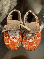 Vintage Native American Indian Orange & White Beaded Moccasins / Sioux Tribe picture