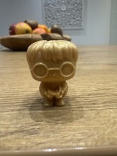 Harry Potter Kinder Joy 2024 Gold Harry Potter picture