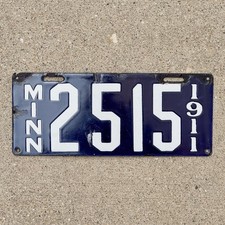 1911 Minnesota Porcelain License Plate Auto Tag Garage Decor Vintage 2515 picture