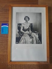 Official photograph of H.M. Queen Elizabeth II - 1952 - signed by H.M. in 1959 picture