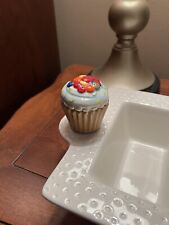 nora fleming cupcake Very Rare Retired picture