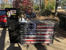 Matco Tools 4s Custom toolbox with locker picture