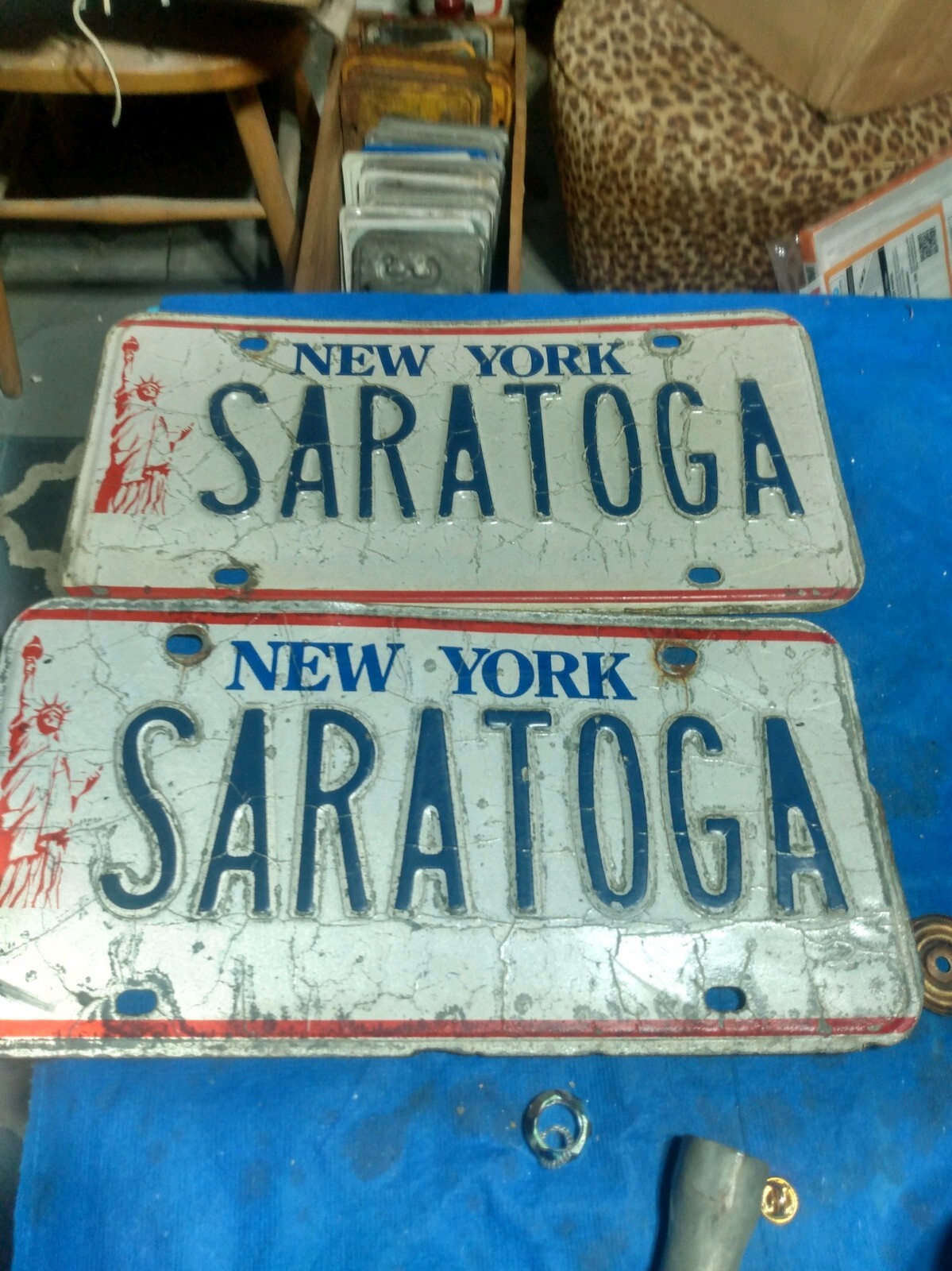 Genuine Vintage New York State Statue of Liberty License Plate SARATOGA Genuine Vintage New York State Statue of Liberty License Plate SARATOGA