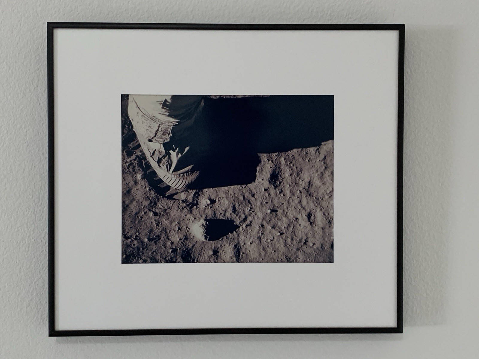 Apollo 11 NASA Photo – Buzz Aldrin Boot & Footprint, Vintage 1969 Print Apollo 11 NASA Photo – Buzz Aldrin Boot & Footprint, Vintage 1969 Print