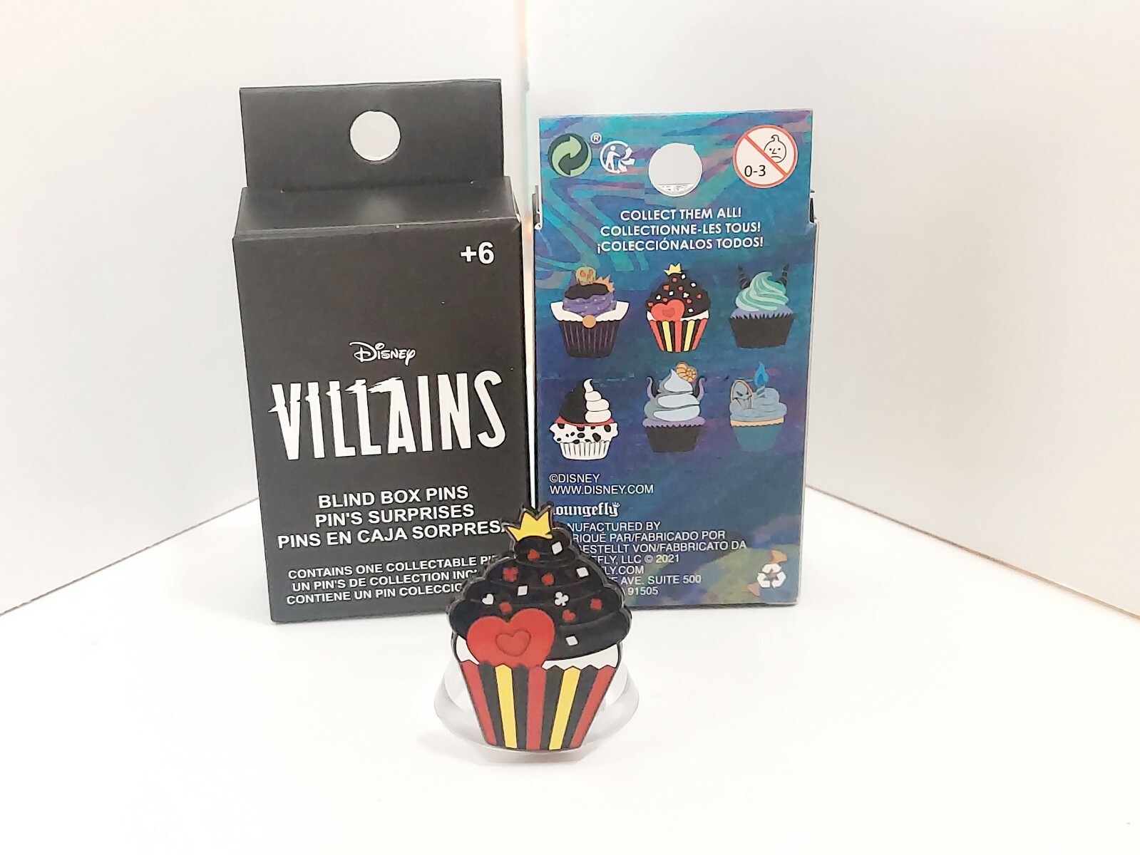 Queen of Hearts Disney Villains Cupcake Loungefly Blind Box Mystery Pin