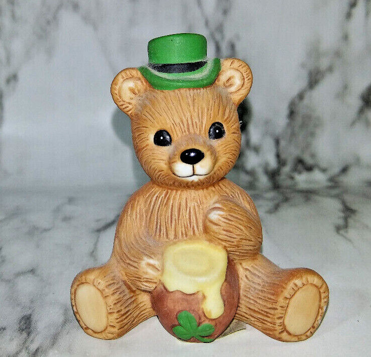 Vtg HOMCO 1413 March St. Patrick's Pot of Gold Monthly Calendar Bears Figurine
