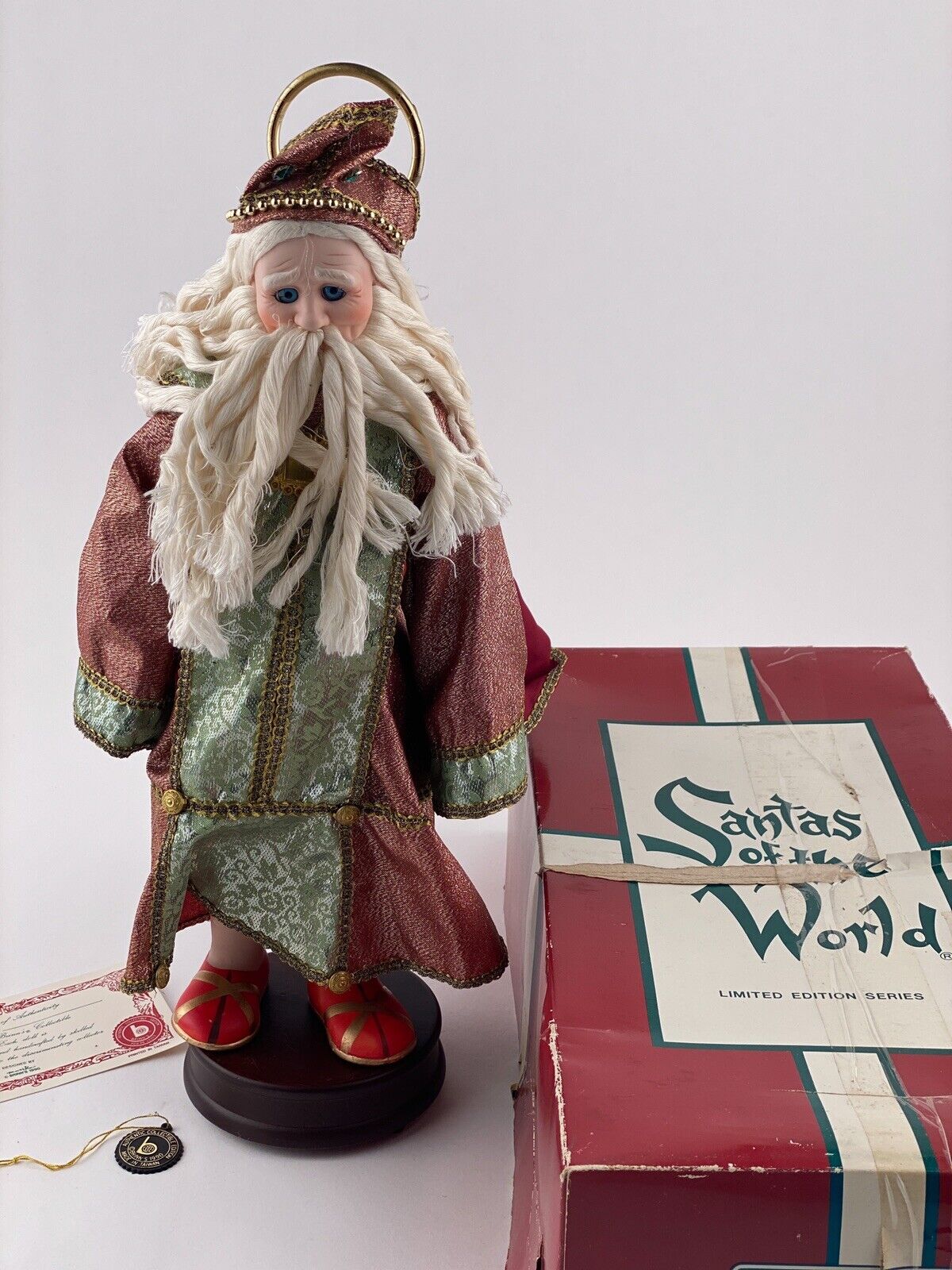 Vintage Santas of the World Russian Porcelain Doll Music Box Brinn's 1990