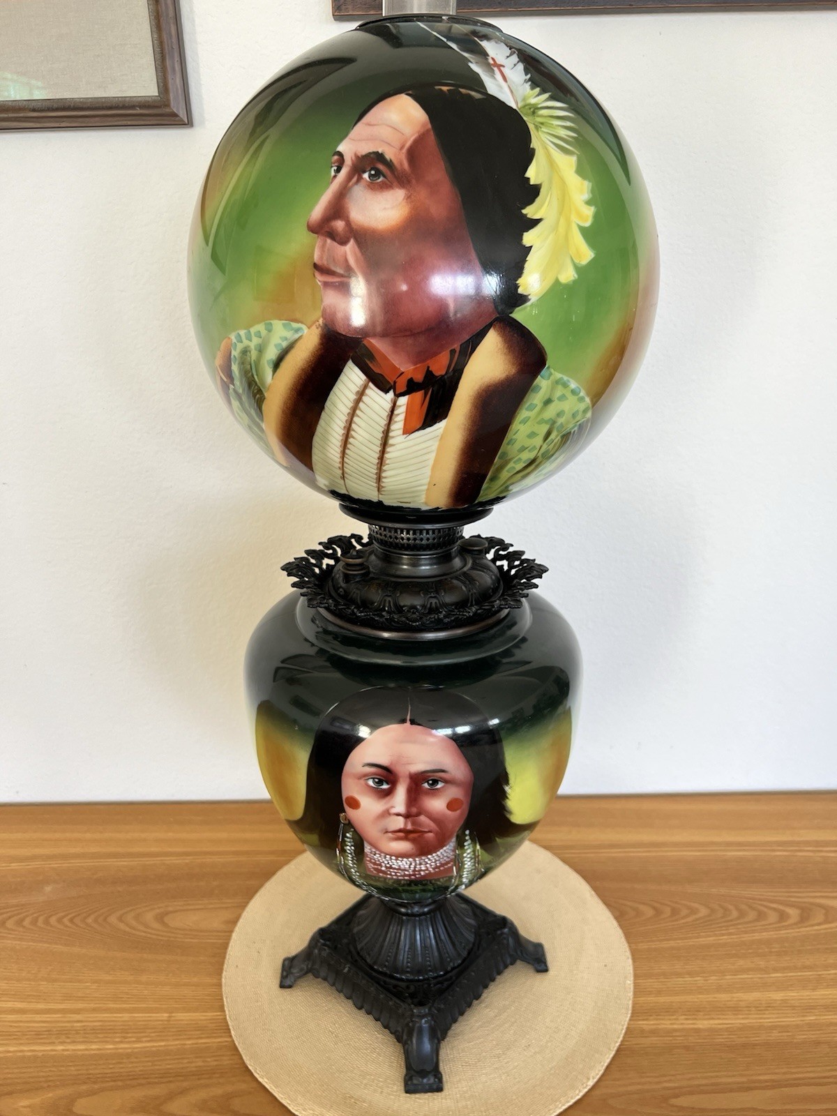 ANTIQUE WESTERN GWTW NATIVE AMERICAN INDIAN CHIEF OIL GAS KEROSENE SHADE LAMP