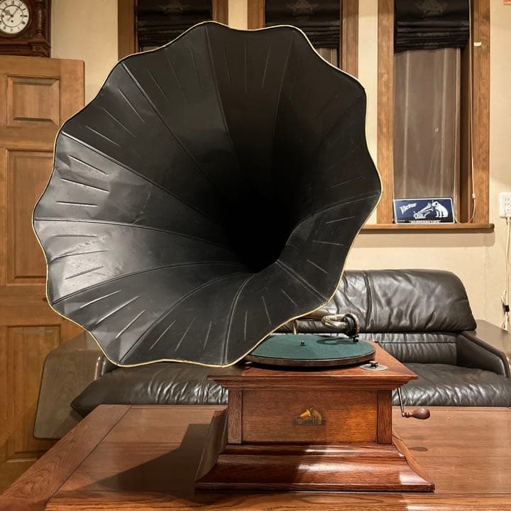 Antique Leader gramophone UK HMV model 7 Large Gramophone Rarest item Antique Leader gramophone UK HMV model 7 Large Gramophone Rarest item