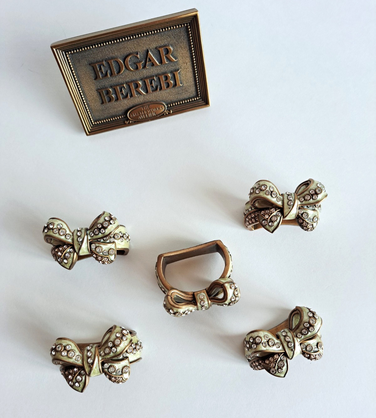 New Edgar Berebi Ivory Bow with Crystals Set of 5 Napkin Rings